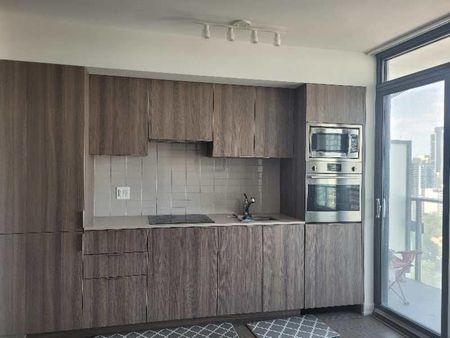For Lease - 11 Wellesley Street Unit# 1913, Toronto, Ontario - Photo 3
