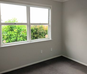 Bright and spacious 3 bedroom, Hillsbrough - Photo 5