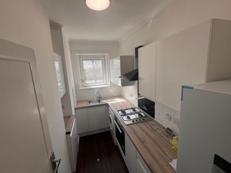 Crossloan Terrace, Govan | £895 Monthly - Photo 5