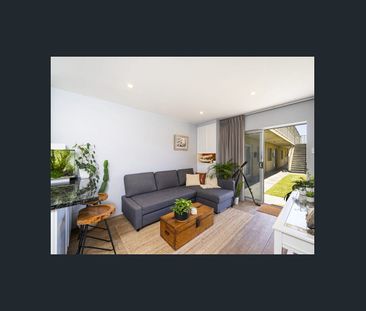 “Absolute Ocean Front!” - Photo 2