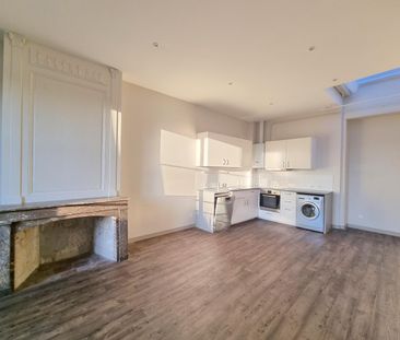 Location Appartement 3 pièces 122m² TOURS 37000 - Photo 6