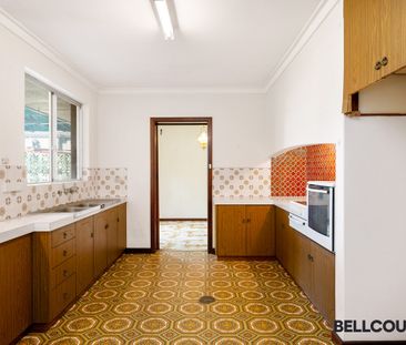 Warm, Welcoming & Wonderfully Spacious – A Classic Balcatta Gem - Photo 1