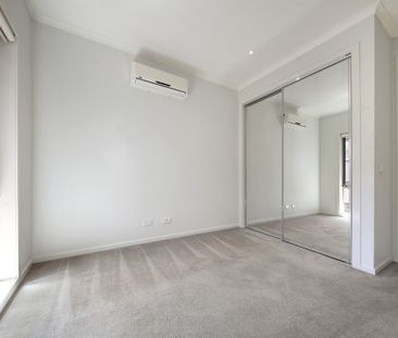 3/10 Nepean Avenue, Hampton East VIC 3188 - Townhouse For Rent | Do... - Photo 2