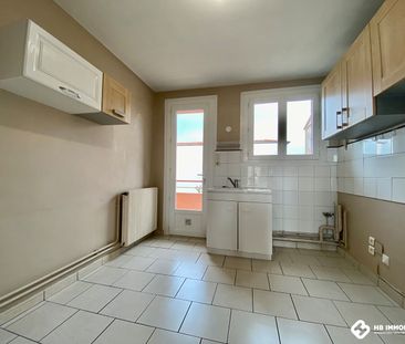 Location Appartement 4 pièces 67m² ROANNE 42300 - Photo 6