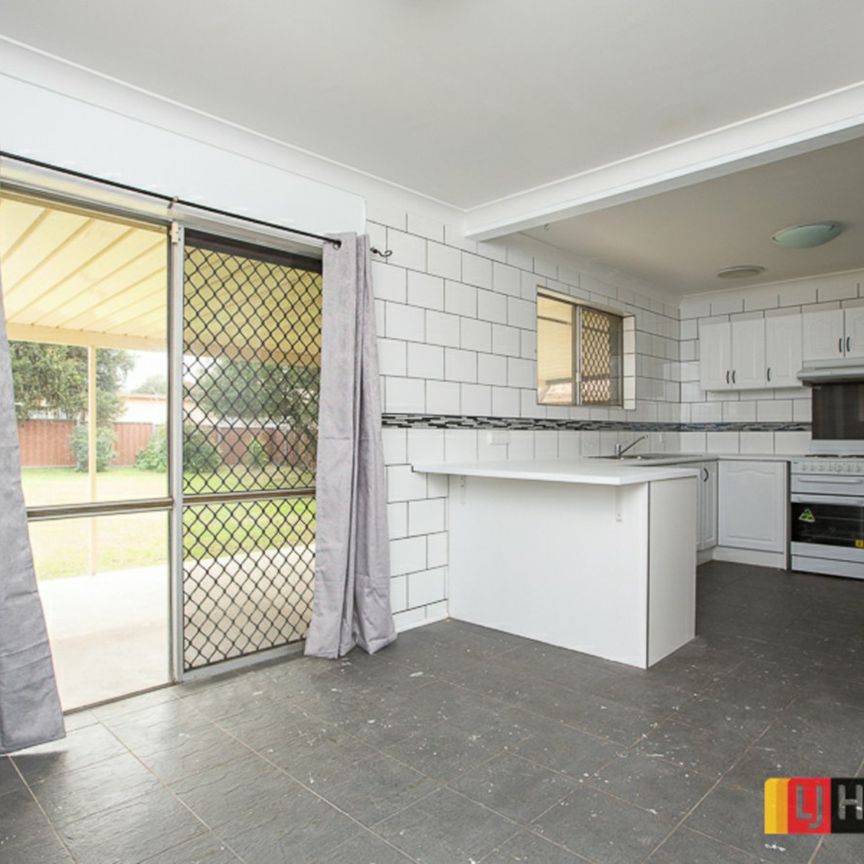 Spacious 3-Bedroom Home in West Tamworth - Perfect for Family Living! - Photo 1