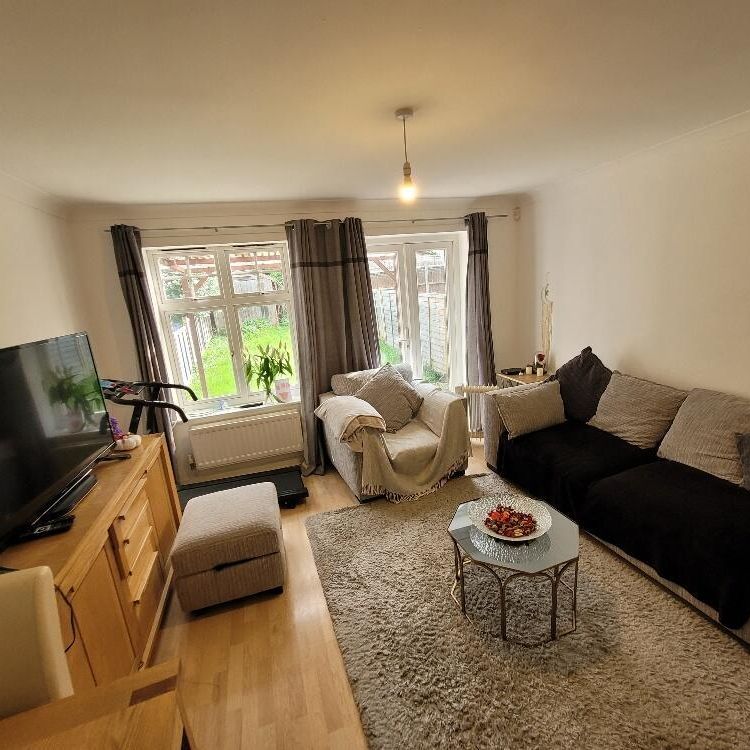 2 bedroom terraced house to rent - Photo 1