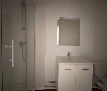 Location Appartement 1 pièce 26m² BORDEAUX 33000 - Photo 2