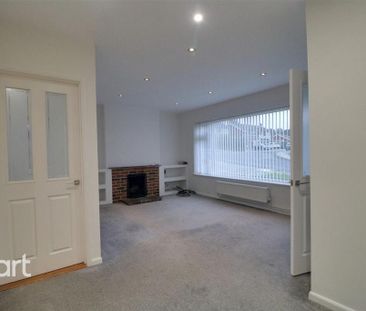 3 bedroom detached bungalow to rent - Photo 4