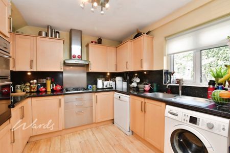 3 bedroom end of terrace house to rent - Photo 5