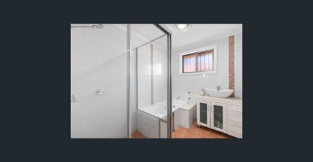 Beautiful family brick home - Photo 3