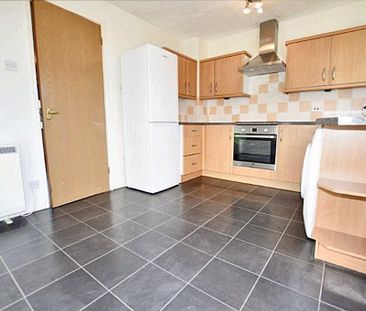 2 bedroom terraced house to rent - Photo 6