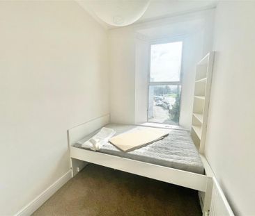 5 bedroom semi-detached house to rent - Photo 5