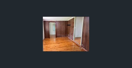 3 BEDROOM HOUSE NEAR TRAIN STATION AND SEFTON HIGH SCHOOL - Photo 4