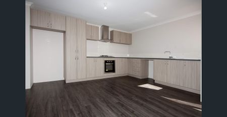 Lovely Modern 3 x 2 Home - Photo 3