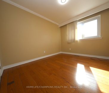 Detached Home For Lease | E8147026 - Photo 4