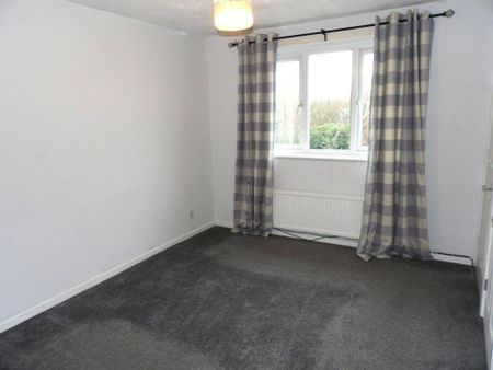2 bedroom semi-detached house to rent - Photo 3