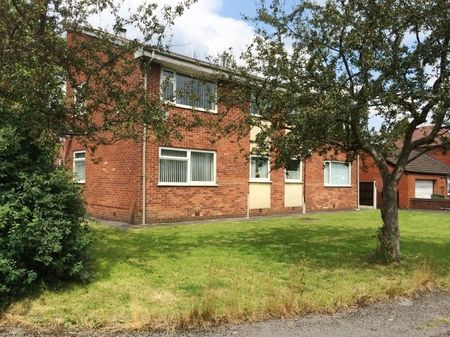 1 Bed Flat, Savick Avenue, BL2 - Photo 4