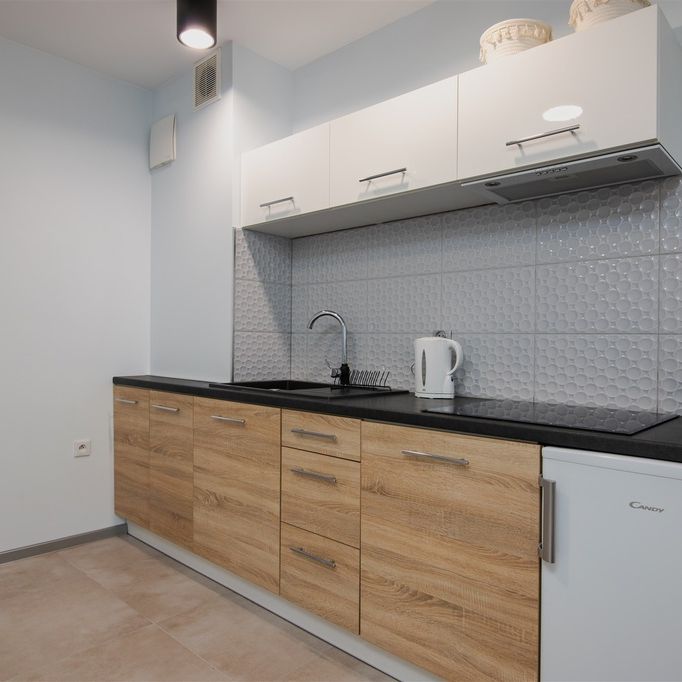 Atrakcyjna kawalerka w nowoczesnym budynku - Photo 1