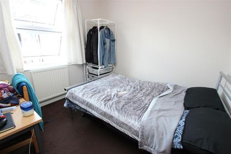 2 bedroom house to rent - Photo 3