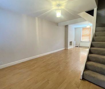 Estcourt Road, WATFORD - Photo 3