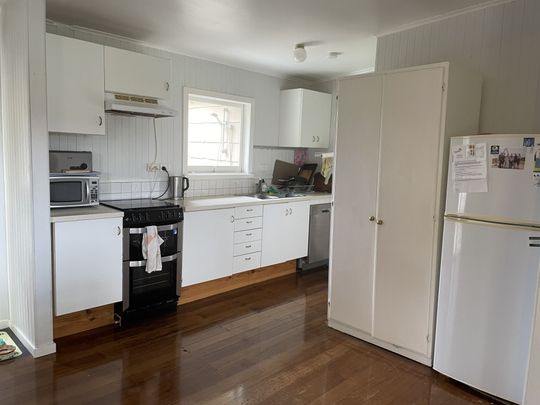 Great Location! - Photo 1