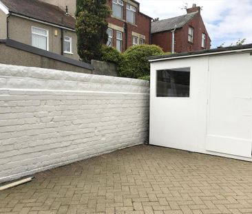3 bedroom semi-detached house to rent - Photo 3