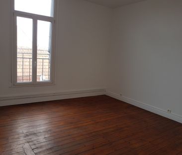 Location Appartement 3 pièces 74m² LENS 62300 - Photo 4