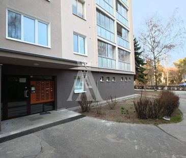 REZERVOVANÝ - NA PRENÁJOM VEĽKÝ 1 IZBOVÝ BYT NA KOMENSKÉHO ULICI, K... - Photo 2
