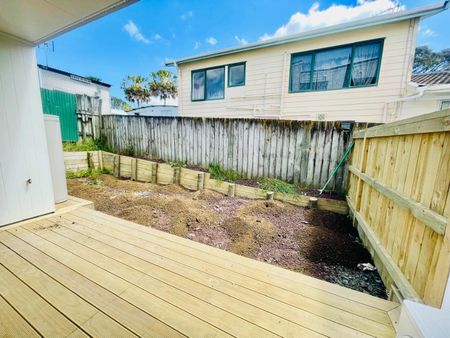 CONIFER GROVE, 4 BEDROOMS - Photo 5