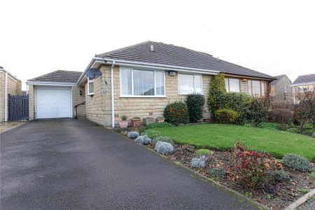 2 bedroom semi-detached bungalow to rent - Photo 2