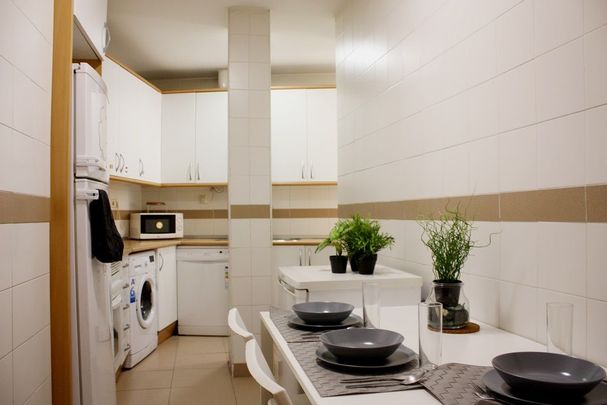 Nice double room in Madrid - Photo 1