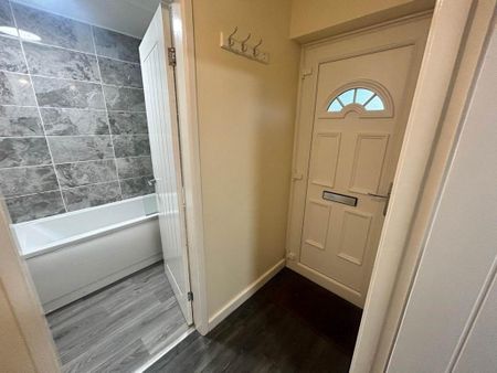 2 bedroom maisonette to rent - Photo 4