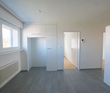 Appartement rénové de 4,5 pièces dans un quartier familial - Foto 2