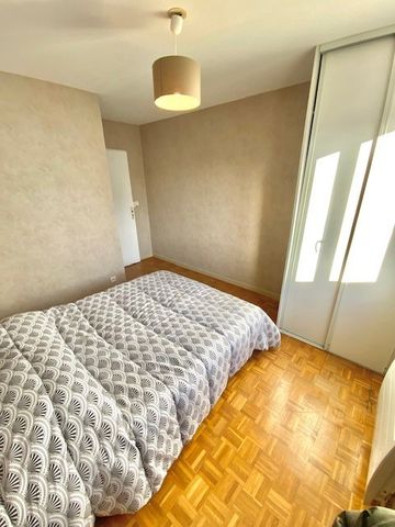 Location Appartement 3 pièces Meublé 73m² LYON 7ème - Photo 5