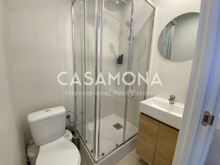 Co-Living Room With Private Bathroom Perfectly Located on La Rambla - Photo 5