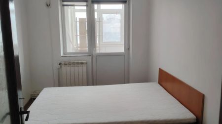 Apartament de inchiriat, 4 camere, decomandat, 90 mp, Centru, UMF, Cod 161185 - Photo 2