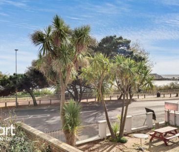 3 bedroom flat to rent - Photo 6