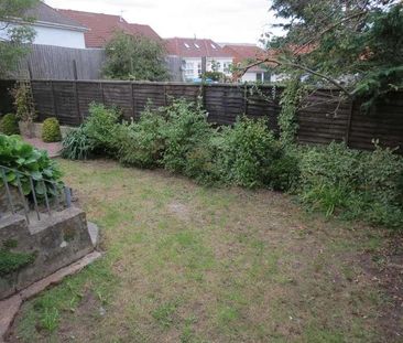 Bedroom Detached House In Winton, BH9 - Photo 1