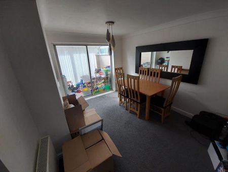 3 bedroom semi-detached house to rent - Photo 5