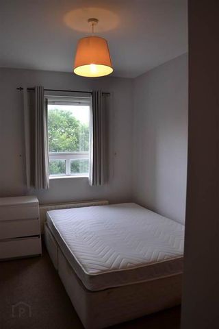 38 Cromwell Court, 110 Cromwell Road ( Only Available Short Term), Belfast, BT7 1NE - Photo 2