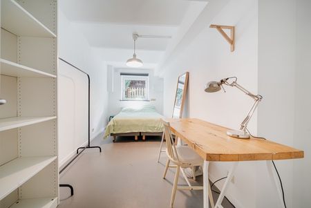 Room at Rue Charles Quint 55 - Photo 5