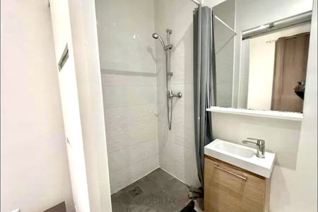 2 PIECES RENOVE PROCHE IUM - Photo 2