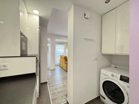 Carrer de Conca, Valencia, Valencian Community 46007 - Photo 2