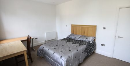 Hanover Square, Woodhouse, Leeds, LS3 1AP - Photo 2