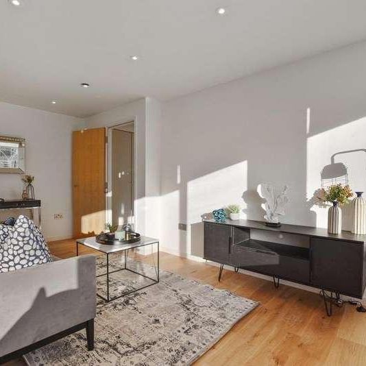 Millbank Court, John Islip Street, SW1P - Photo 1