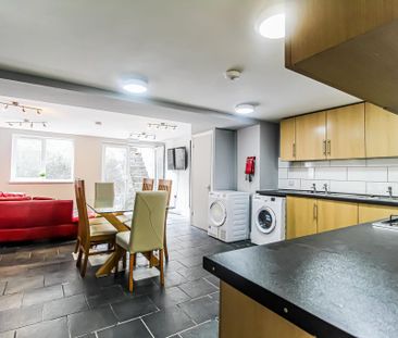 1 bedroom in a house share to rent - Photo 4