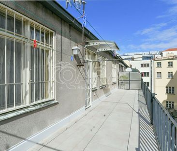 Pronájem bytu 3+1 80 m², Jungmannova , Praha Nové Město - Photo 4