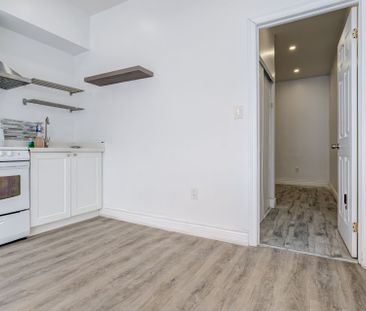 For Lease - 285 St John's Road, Toronto, Ontario - Photo 3