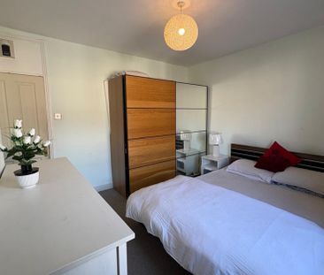 Room in a Shared House, Filey Road, RG1 - Photo 2