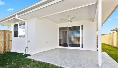 Beautiful Home Set On Large Corner Block! - Photo 4
